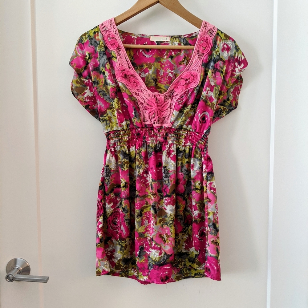 🌸3 for $27🌸Lush Pink Floral Short Sleeve Blouse